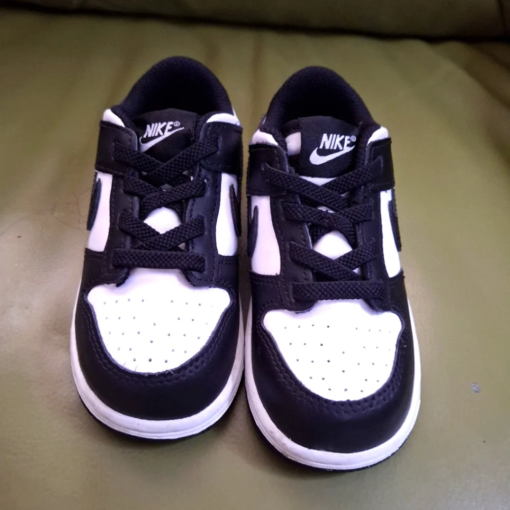 Nike Dunk Low Panda Black and White Sneakers Kids size 7.5 Toddler